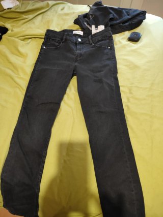 Pantalón vaquero largo negro Zara talla S