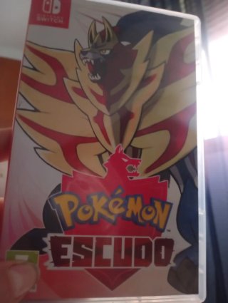 Nintendo Switch Pokémon Scudo