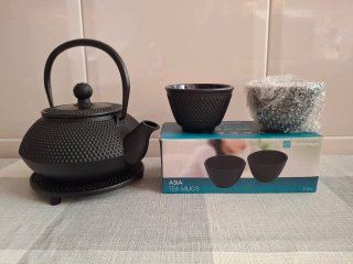 Tetera de Hierro Fundido y 2 Tazas Bredemeijer