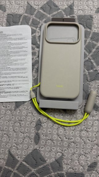 Funda Beats iPhone 17 Pro MagSafe