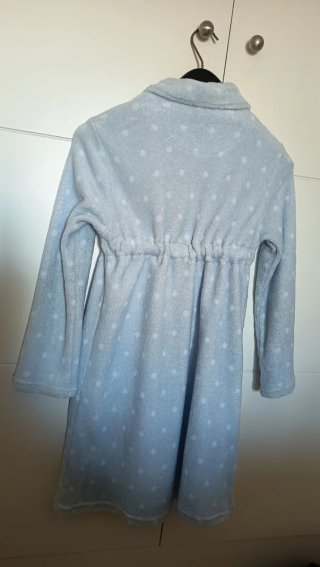 Bata infantil niña celeste lunares