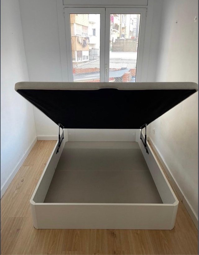 Struttura letto 135x190 in liquidazione