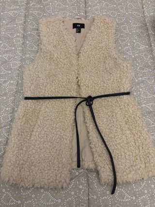 Chaleco peludo H&M beige talla S