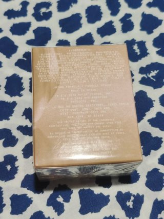 2 perfumes Kylie Jenner Mood Stones
