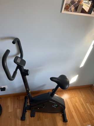 Bicicleta Estática Essential 03