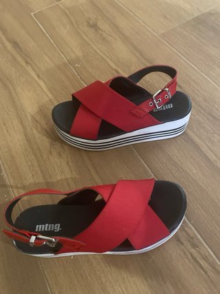Sandalias Rojas Mustang