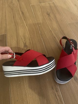 Sandalias Rojas Mustang