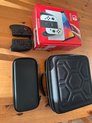 Nintendo Switch OLED Blanca + Accesorios