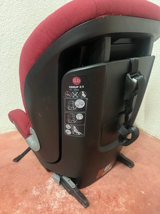 Silla de coche infantil roja “BE COOL”