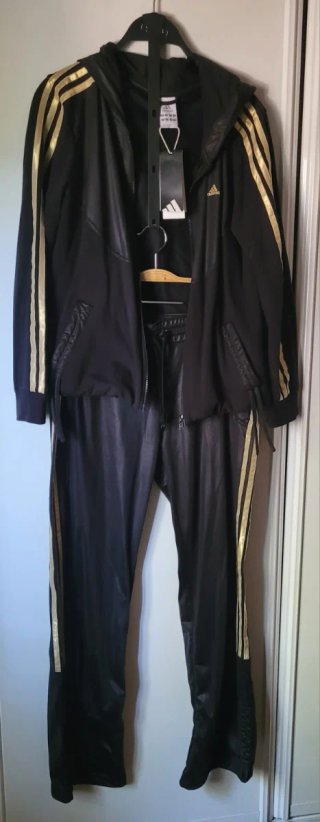 Chándal Adidas mujer NUEVO Negro y Dorado