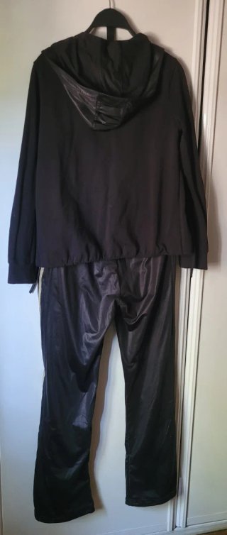 Chándal Adidas mujer NUEVO Negro y Dorado