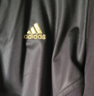 Chándal Adidas mujer NUEVO Negro y Dorado
