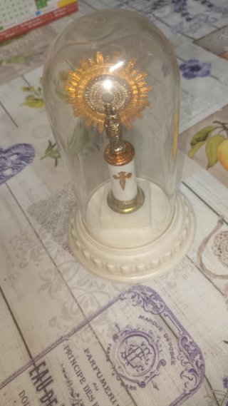 Figura Virgen del Pilar con Cúpula
