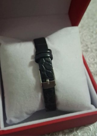 Reloj Ruoya con Esfera Ovalada