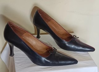 Zapatos Salón Piel Negros Charol Talla 40