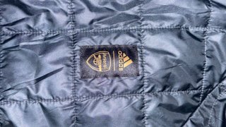 Chaqueta Adidas Arsenal Negra y Dorada