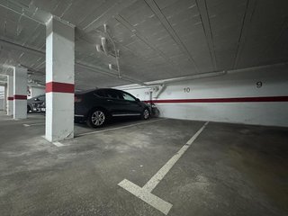Garaje en venta en Eixample Sud – Migdia en Girona
