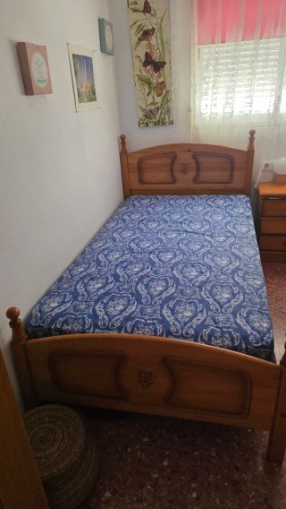 Letto in legno di pino 105x190 cm