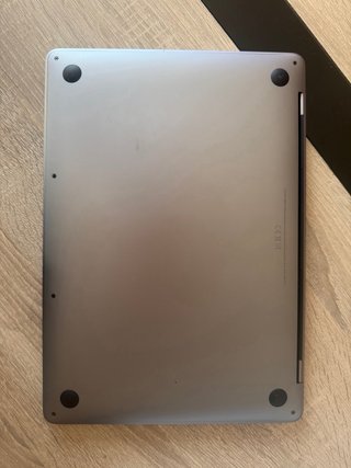 MacBook Pro M2 16GB