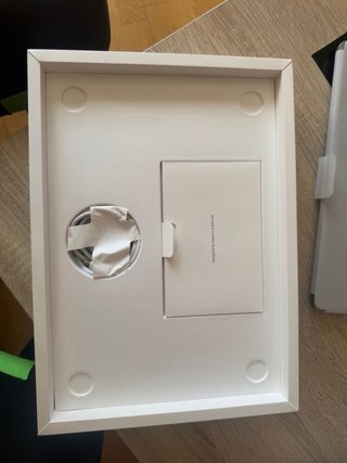 MacBook Pro M2 16GB