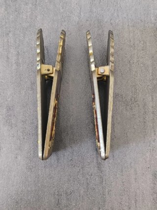 Lote 2 Pinzas Vintage Latón Esmaltado Rodas