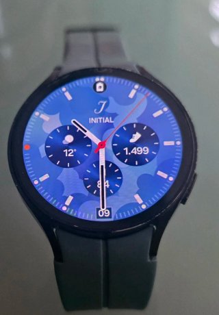 Samsung Galaxy Watch 6 con cargador