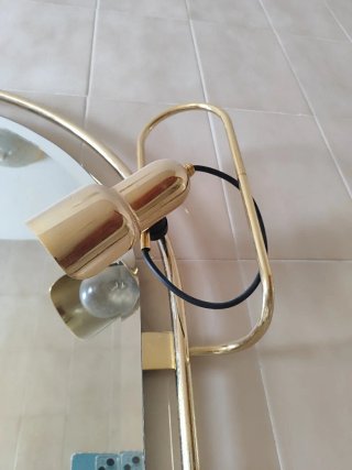 Espejo de Baño con Apliques Dorados.
