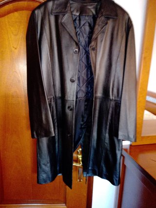Chaqueta de Piel Negra