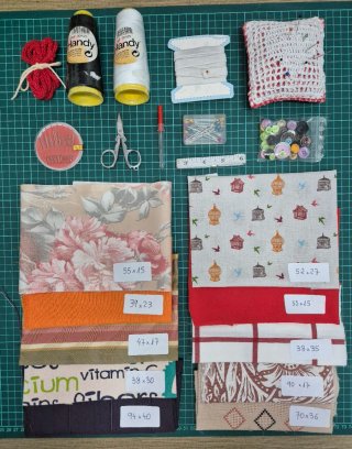 Lote costura y patchwork. Retales, hilos...