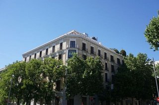 Ático en alquiler en Jerónimos en Madrid