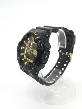 Reloj Casio G-SHOCK GA-710GB-1 Negro/Dorado