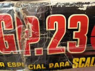 Lote de 10. Scalestric vintage sin coches.