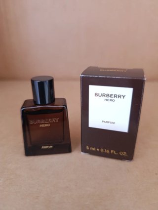 Miniatura Perfume Burberry Hero 5ml