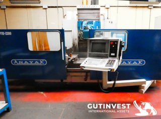 Fresadora CNC Anayak VH-2200