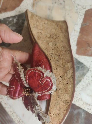 Cuñas Piel Doradas y Rojas Talla 38