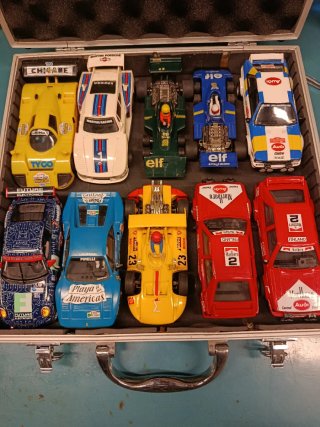 Maletín Scalextric Varios Coches