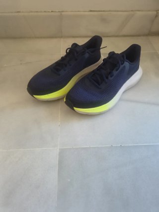 Zapatillas Under Armour Azul y Amarillo