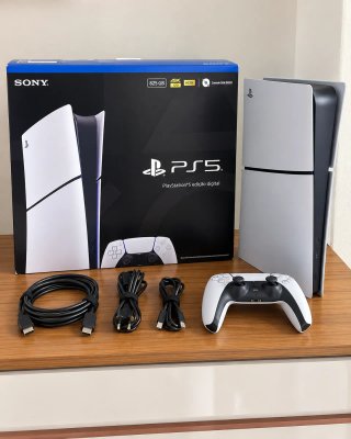 PS5 Slim Digital 825 GB + mando y caja | Como nuev