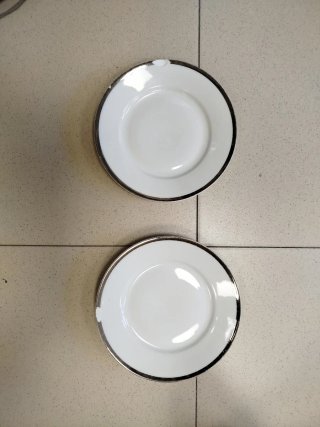 Juego de Tazas y platos antiguos
