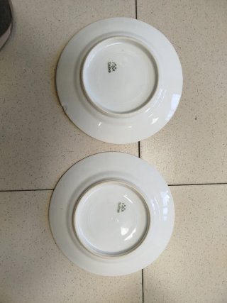 Juego de Tazas y platos antiguos