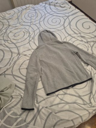 Chaqueta Nike Tech gris niño