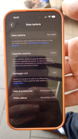iPhone 16 128GB Arancione
