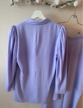 Traje lila The-Are