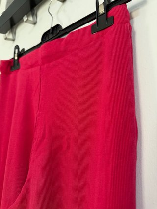 Zara Pantalón rosa de canalé – Talla S
