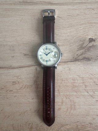 Reloj Fossil con correa de piel
