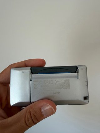 Game Boy Micro Plateada con cargador original