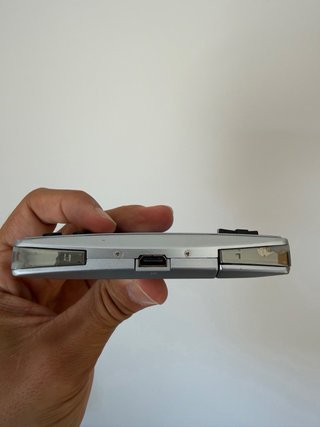 Game Boy Micro Plateada con cargador original