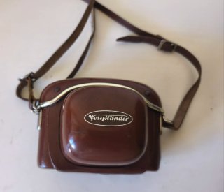 Cámara Voigtländer Dynamatic con funda