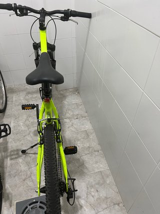 Bicicleta de Montaña Decathlon Amarilla