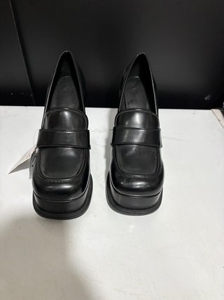 Zapatos de tacón plataforma negros